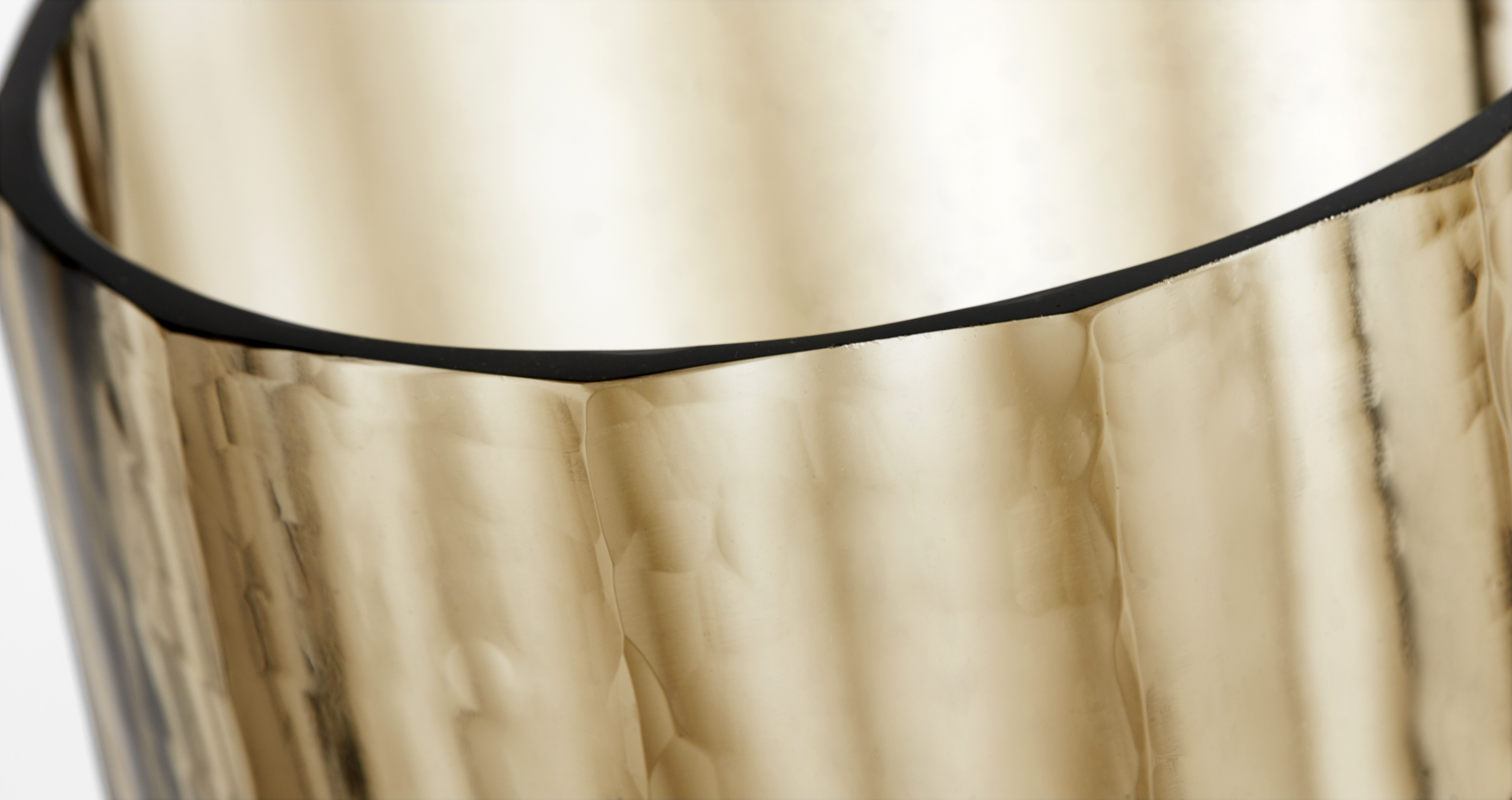 Modern Home Accessories | Contemporary Design - Glass | BoConcept